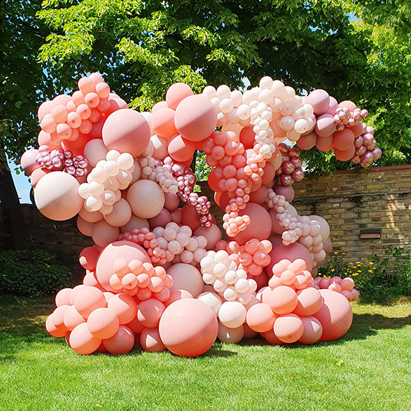 Premium organic balloon wall