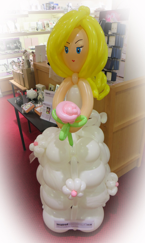 Sculptured balloon bride