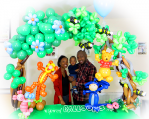 Winne the Pooh balloon table arch